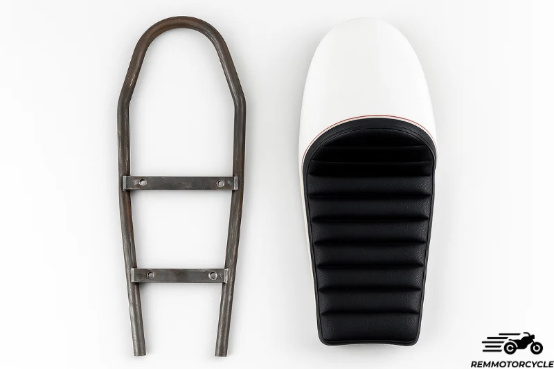 Selle cafe racer et boucle