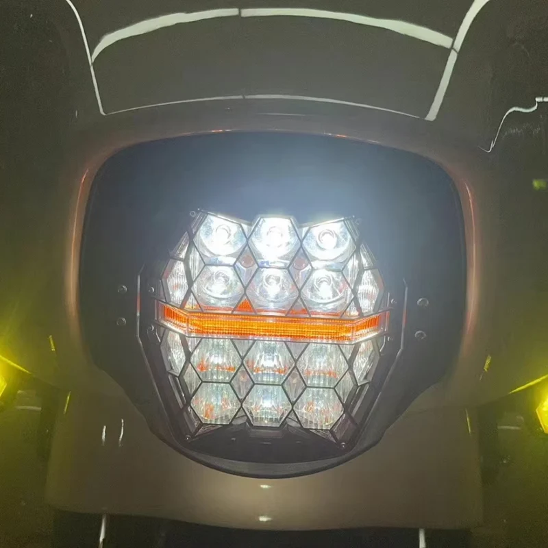 Phare LED en nid d’abeille pour Harley Street Glide