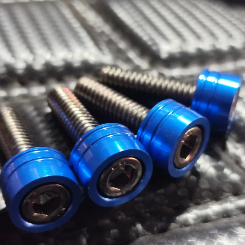 Kit de vis moteur complet Harley M8