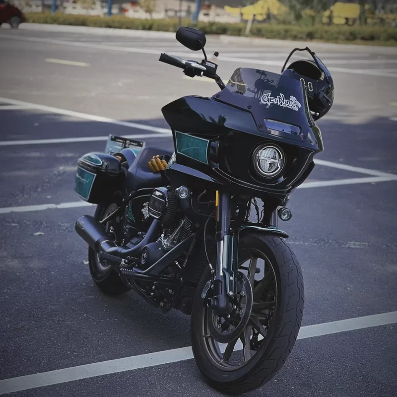 Sacoches rigides compactes Softail 2018+
