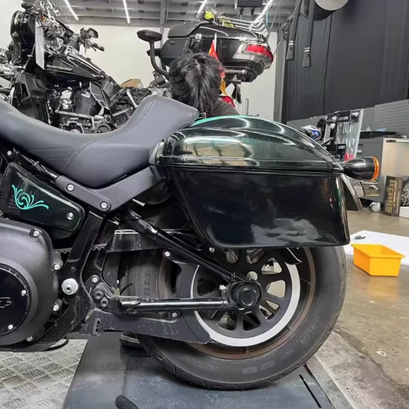 Sacoches rigides compactes Softail 2018+
