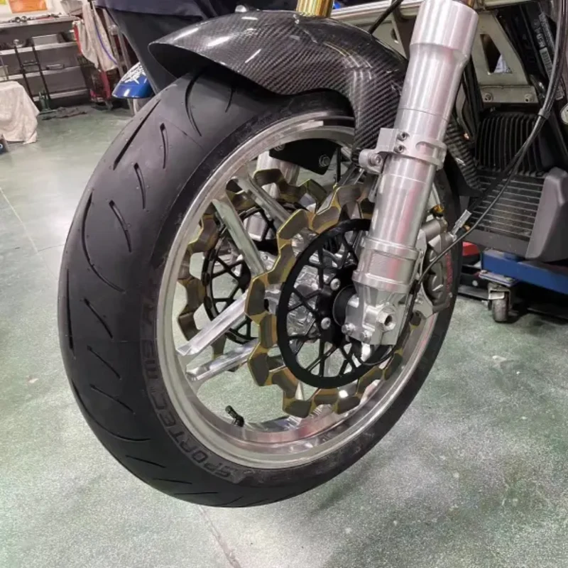 Jantes en alu sur mesure pour Triumph Bobber