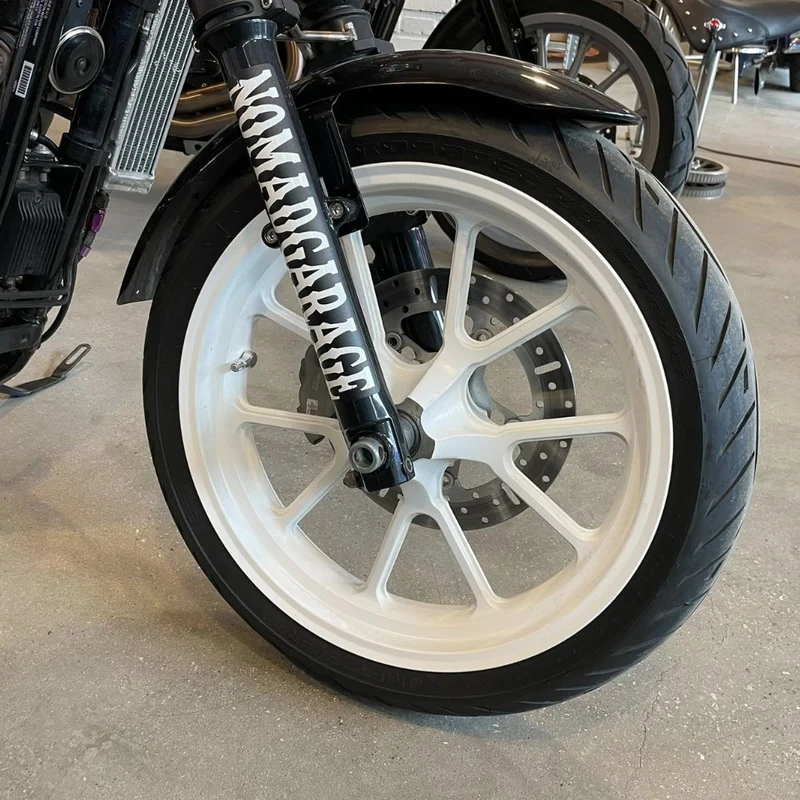 Roues à rayons blanches Harley Sportster 18"/17"