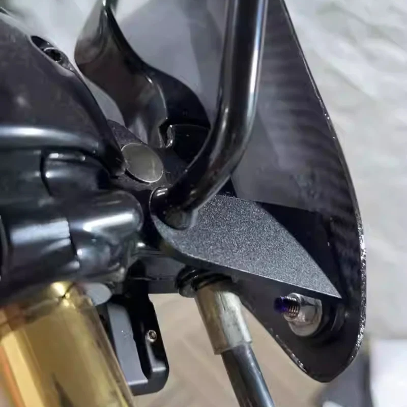 Pare-mains Harley en Carbone – Softail & Touring