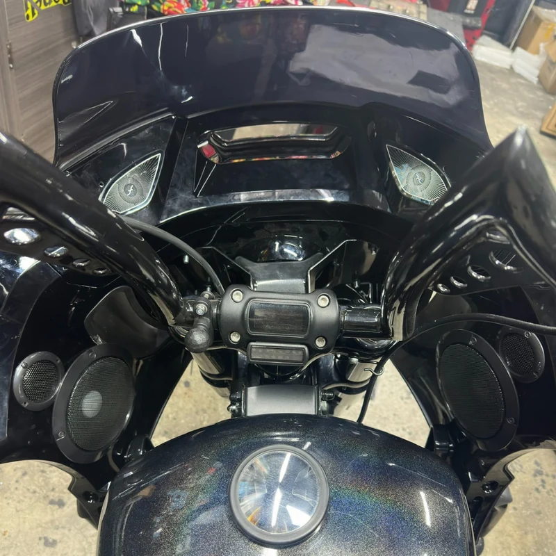 Carénage ST Club Style avec audio Harley Softail 2018+