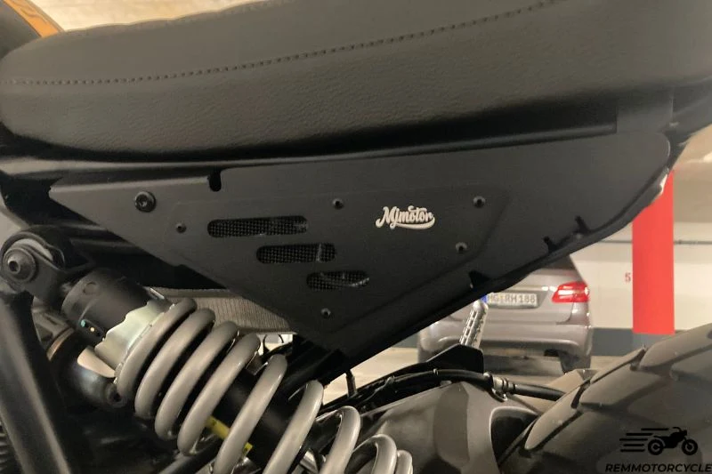 Plaques latérales Ducati Scrambler 800