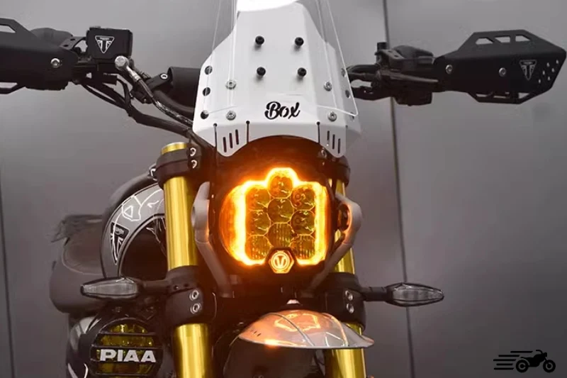SECOND MAIN Phare OFFROAD Type BAJA Scrambler 400X