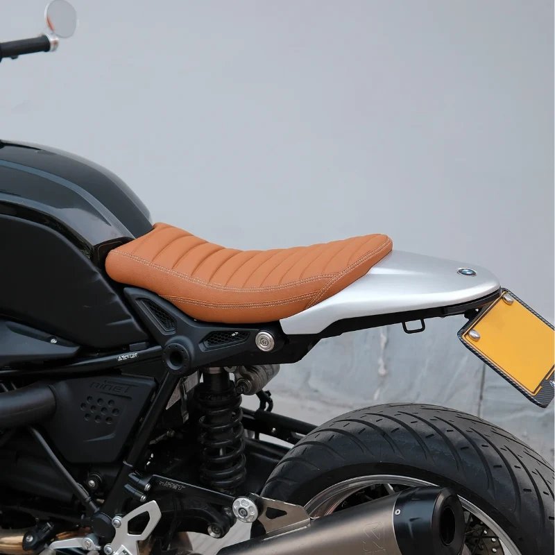 Selle courte + capot de selle BMW R Nine T