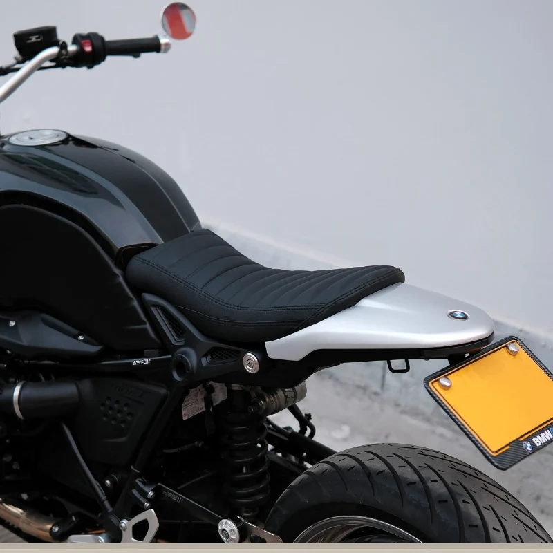 Selle courte + capot de selle BMW R Nine T