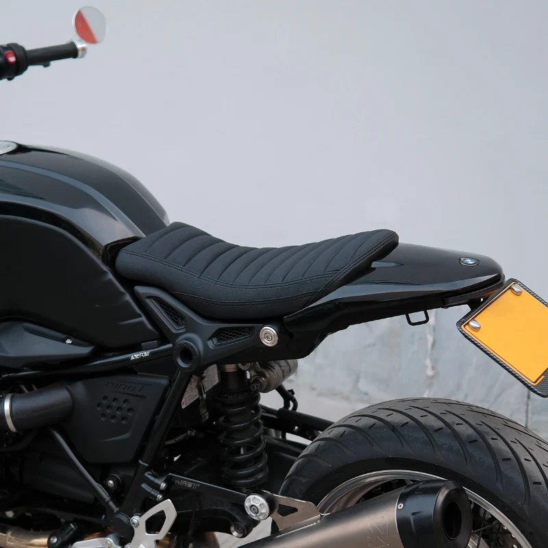 Selle courte + capot de selle BMW R Nine T