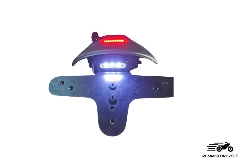 Garde boue arrière éclairage LED Intégré + Support de plaque