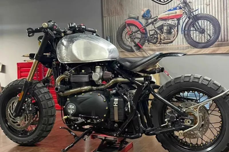 Réservoir aluminium Triumph Bobber 18L