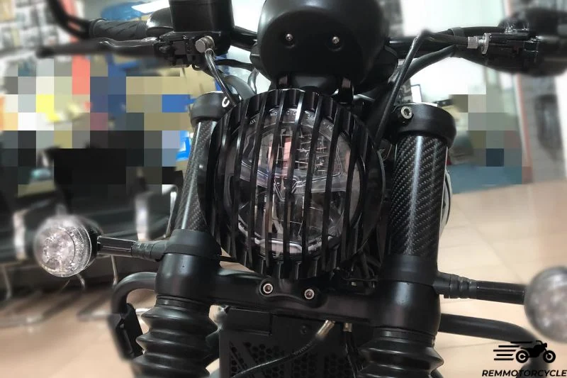Grille de phare Triumph Bobber