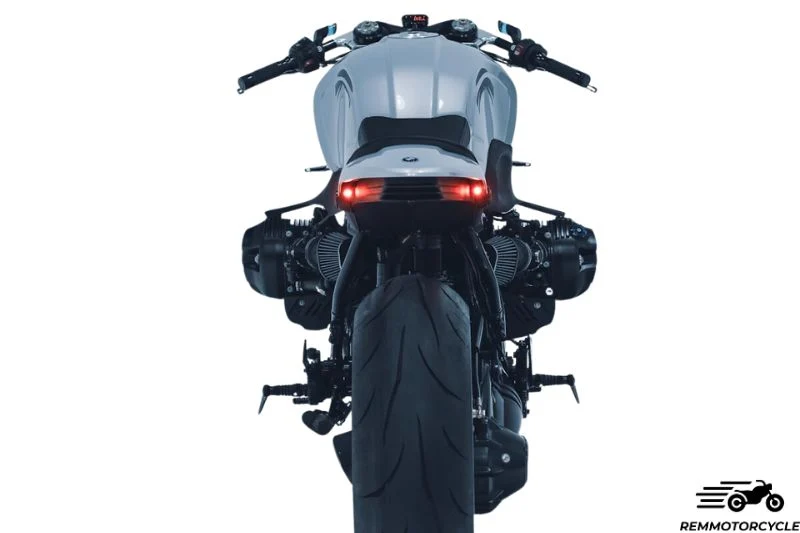 Coque arrière + feu LED intégré BMW R9T