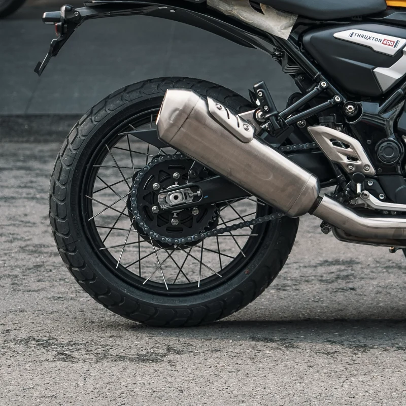 Jantes rayons 17" tubeless Triumph Thruxton 400