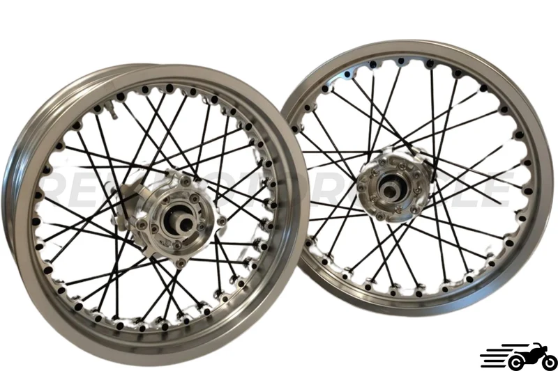 Jantes à rayon tubless Triumph Bobber