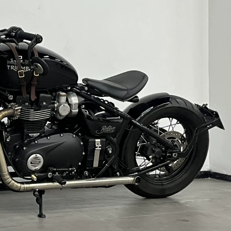 Garde Arrière Noir Court pour Triumph Bobber