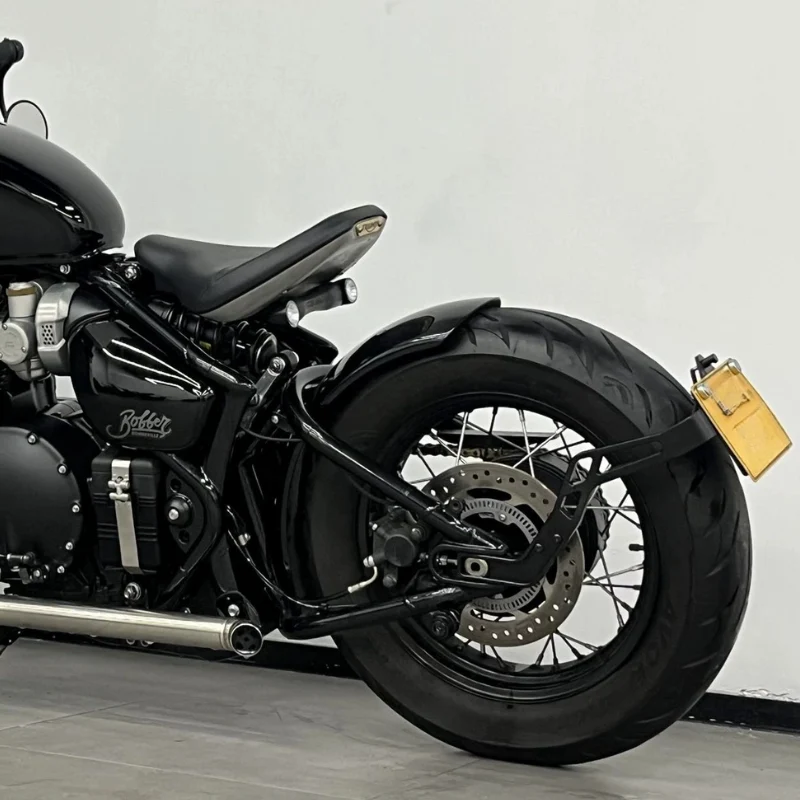 Garde Arrière Noir Court pour Triumph Bobber