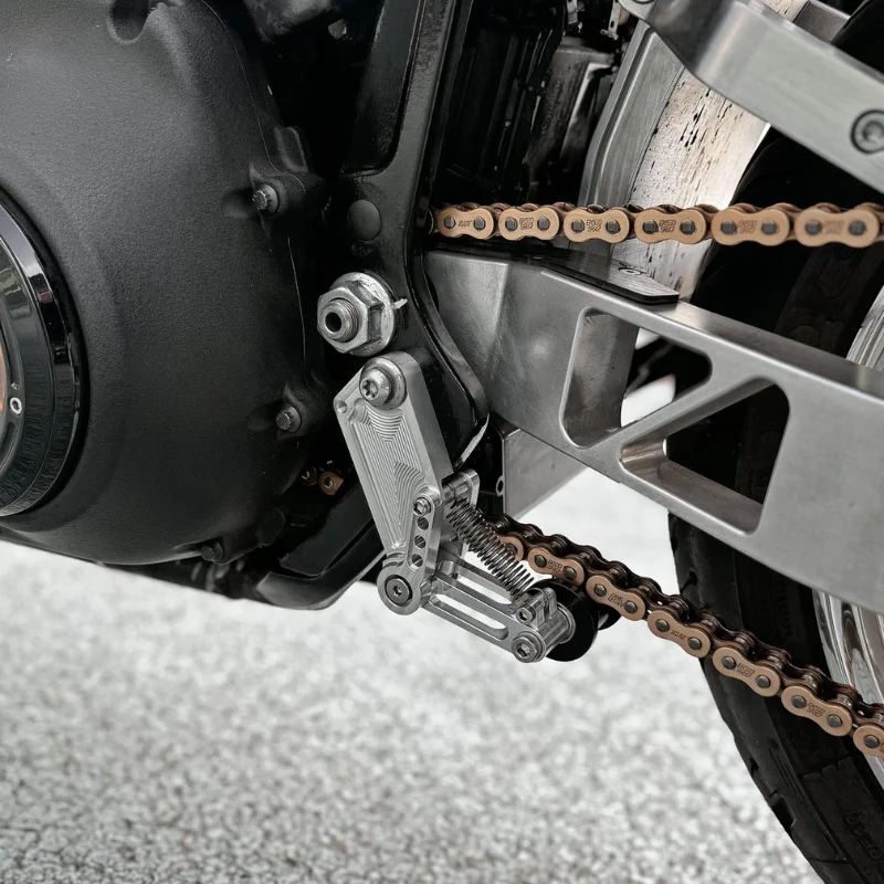 Tendeur de chaîne Softail M8