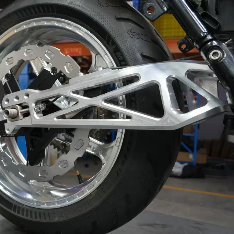 Bras Oscillant CNC 7075 pour Harley Touring