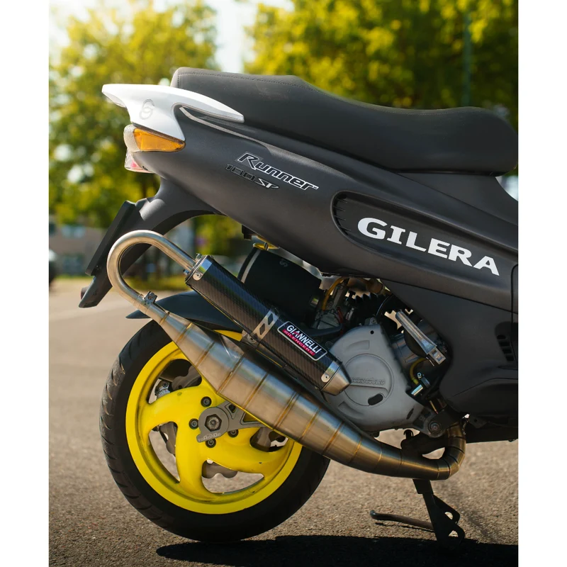Pot d'échappement BGM 52 Temps Noir + Silencieux Giannelli Carbone Piaggio / Gilera 125-180cc 2 Temps
