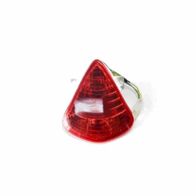 Piloto trasero Derbi GPR 50/125 04-08