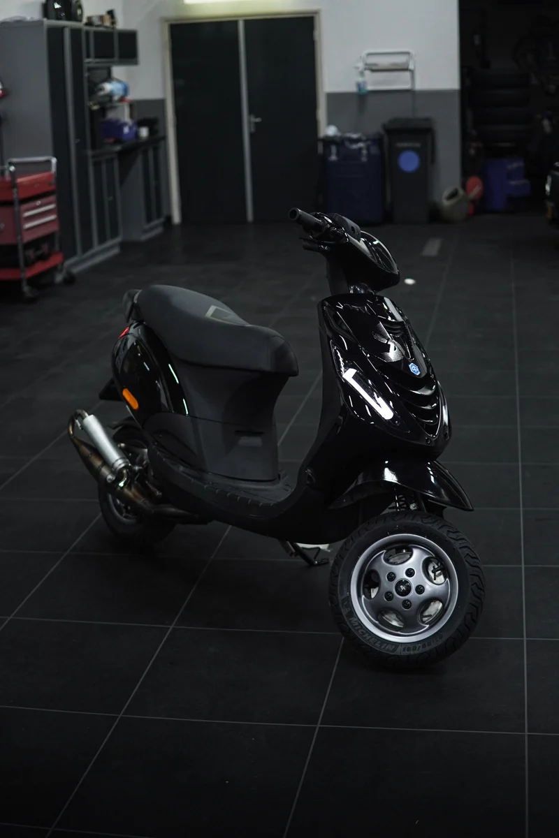 SP Carrosserie Piaggio Zip Noir Brillant