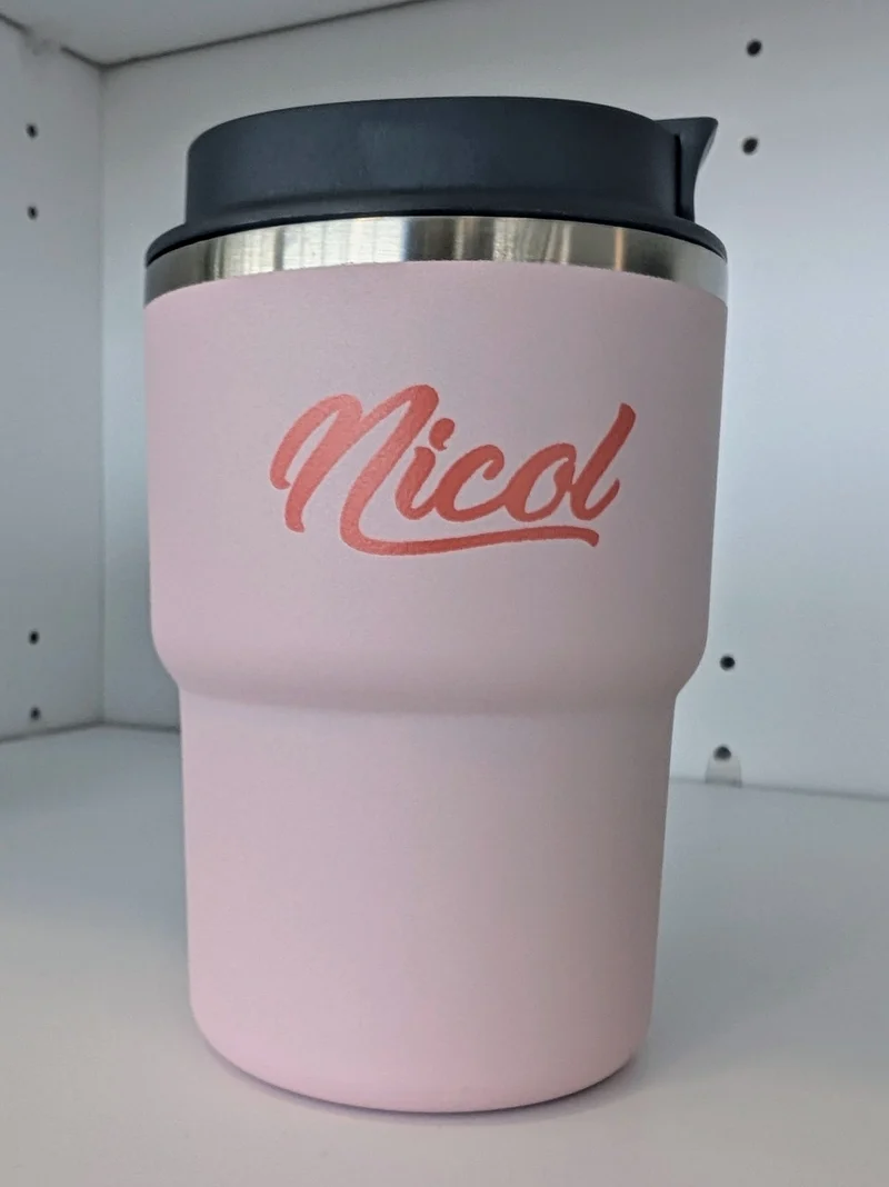 Tasse isolée de camping
