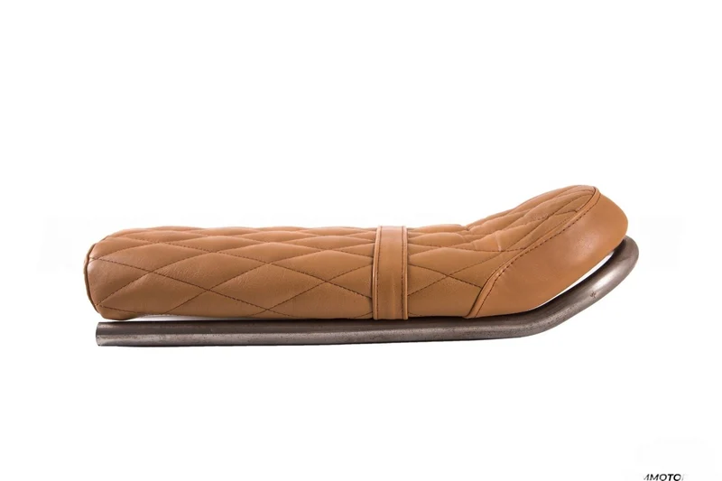 Selle en Cuir Camel type 2 relevée Diamant avec boucle