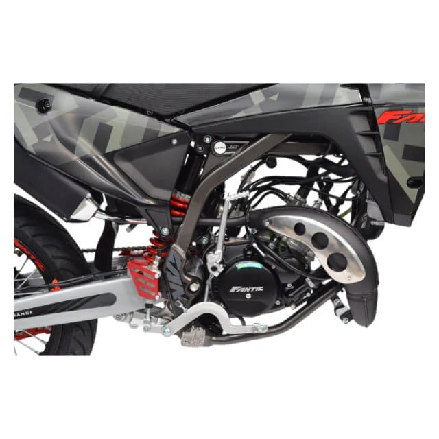 Fantic XM 50 Motard 2T performance E5 camuflaje