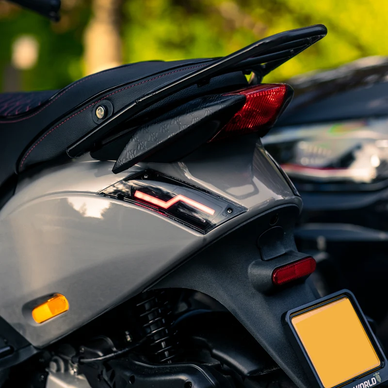 Wheelierekje gloss noir piaggio zip