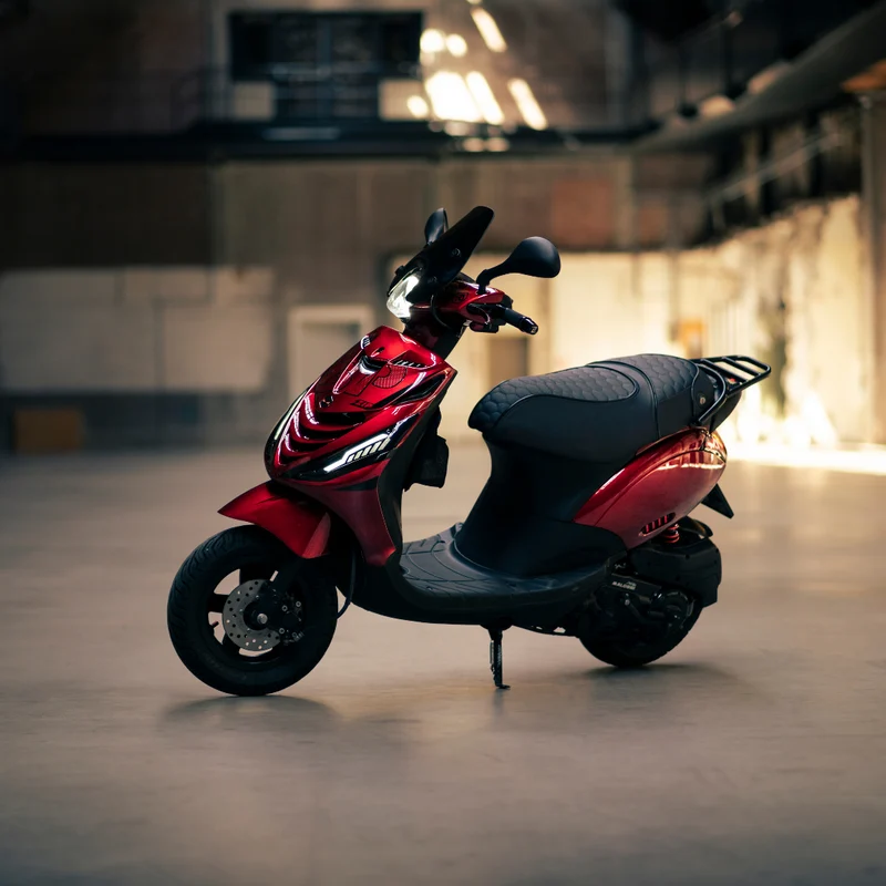 Wheelierekje gloss noir piaggio zip
