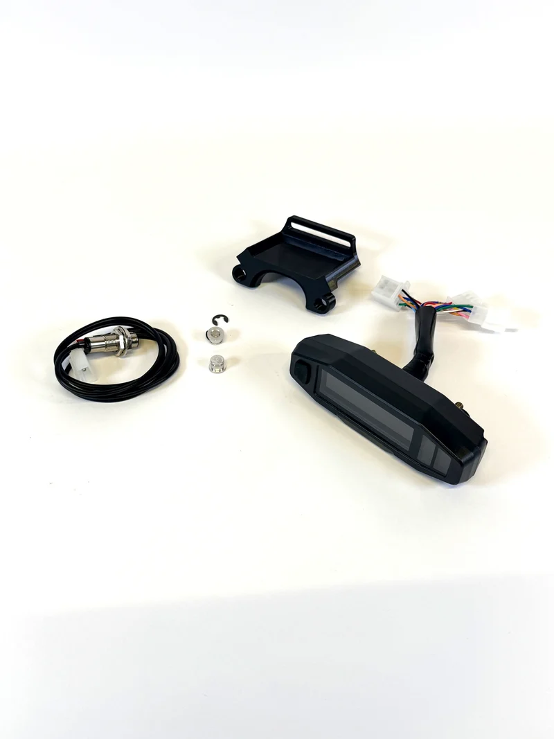 Compteur M-Racing – tableau de bord complet + support de fourche