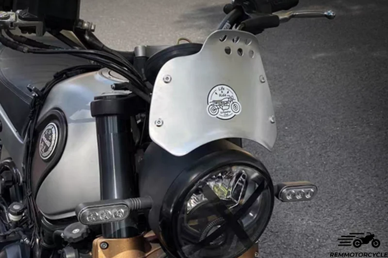 Saute vent Benelli Leoncino 500 800
