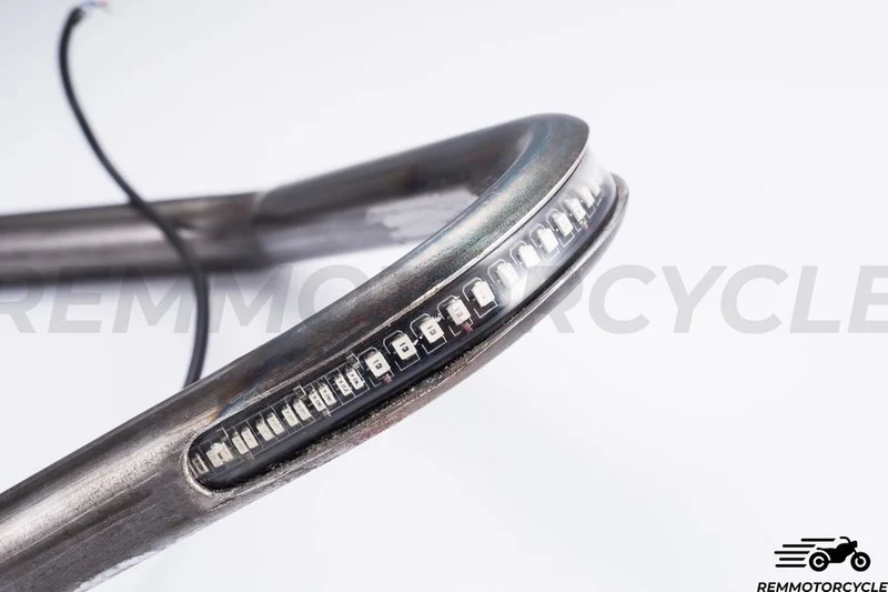 Boucle relevée avec bande LED intégrée pour Selle Racing 2