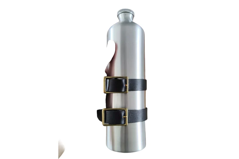Reservoir additionnel Aluminium moto Bouteille bouchon 1.5 L avec support