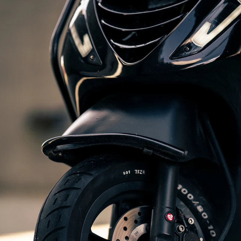 Bracket éclaboussant Black Piaggio Zip