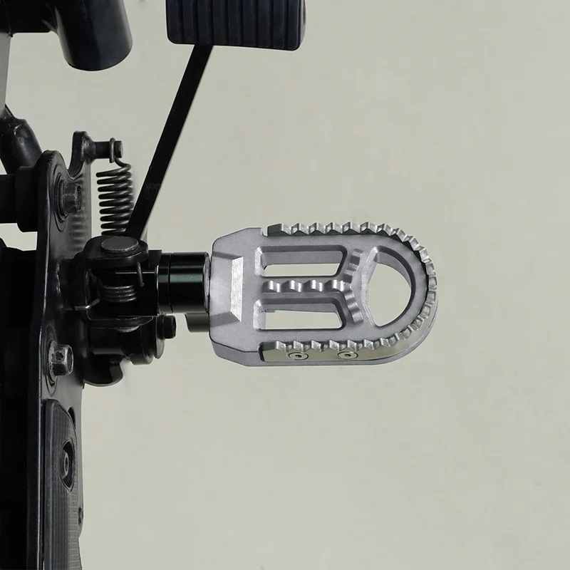 Motorcycle Front Foot Pegs Footrests Pedals For BMW R1200GS R1250GS Adventure R1200GS/Triple Black R1250GS/Rally/TE R1300GS