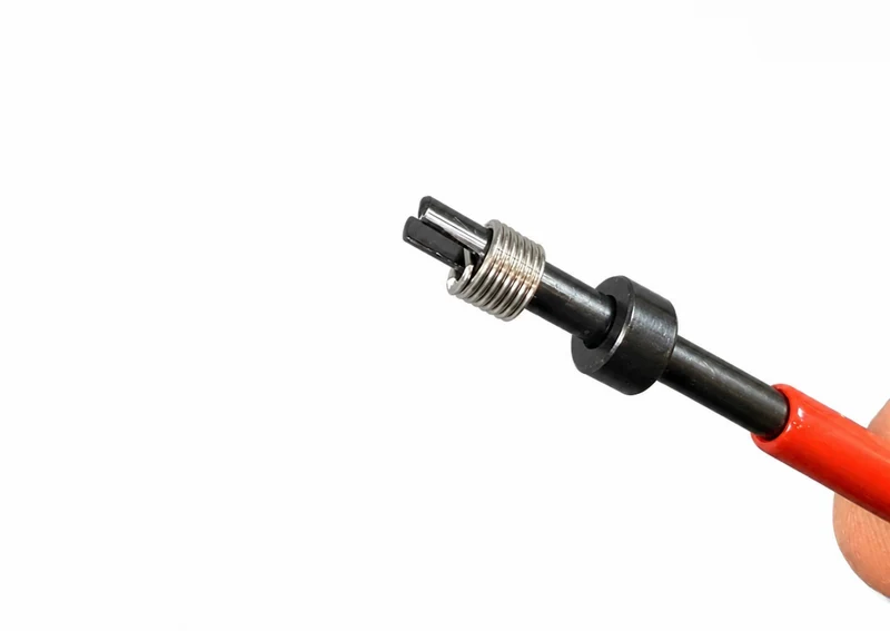 Kit taraud M6 x 1.0 – Réparation filetage carter moteur 50cc