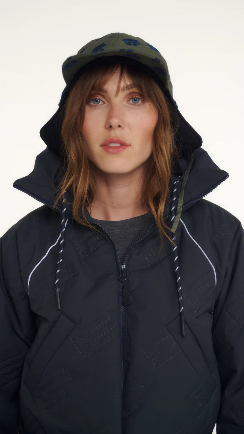 Casquette chaude NÉO 001.