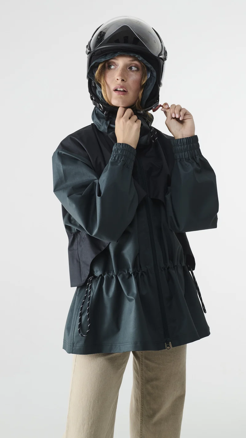 Veste imperméable respirante SASHA 001.