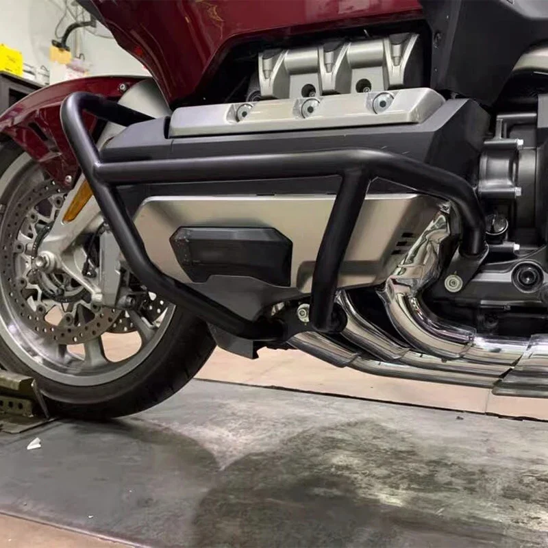 Goldwing GL1800 F6C Engine Guard Crash Bar Bars Bumper Protector Fit For HONDA Gold Wing 1800 2018-2021 Motorcycle Accessories
