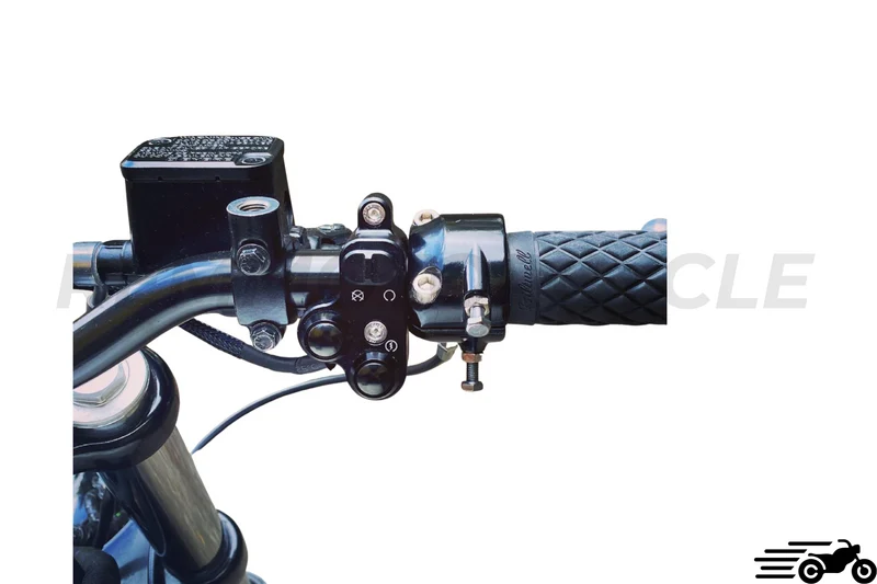 Commodo Royal Enfield INTERCEPTOR 650 REM V1