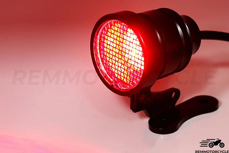 Feu arrière 12V Aluminium Grille Noir